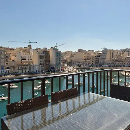 Spinola Seafront 4-bedroom Duplex