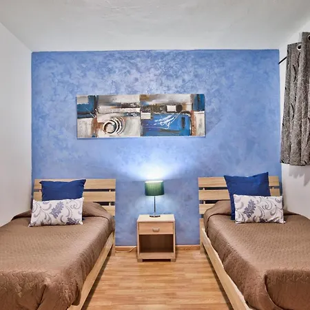 Spinola Seafront 4-bedroom Duplex * Saint Julian's
